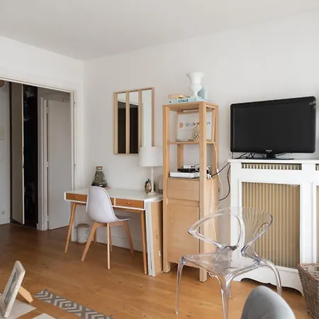 Appartement Lovely Spacious Cocoon With Balcony *